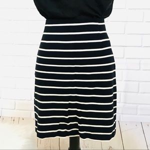 BANANA REPUBLIC MINI SKIRT - PRE-OWNED